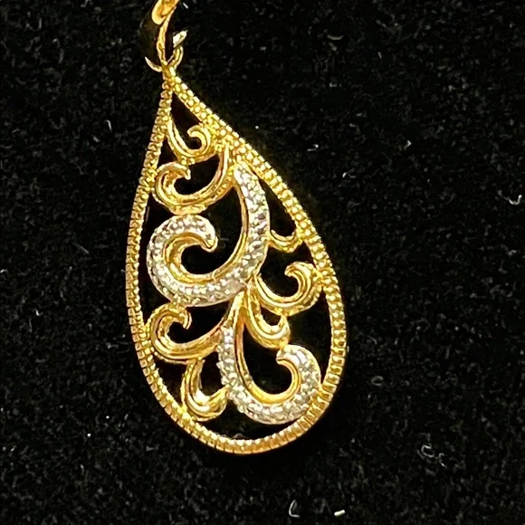 CLASSIC TREASURES NWT Prom Evening Diamond Accent 18K Gold Over Brass Earrings - Picture 4 of 10